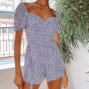 Lulus Sweet Sensation Blue Floral Print Short Sleeve Romper - Size M